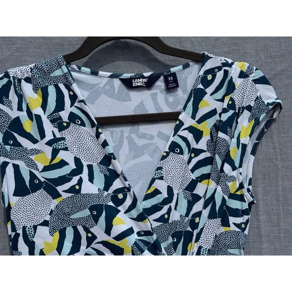 Lands End Woman's Fish Print Stretch Faux Wrap Twist Front Dress NWOT Size S 🐟 - Picture 4 of 9